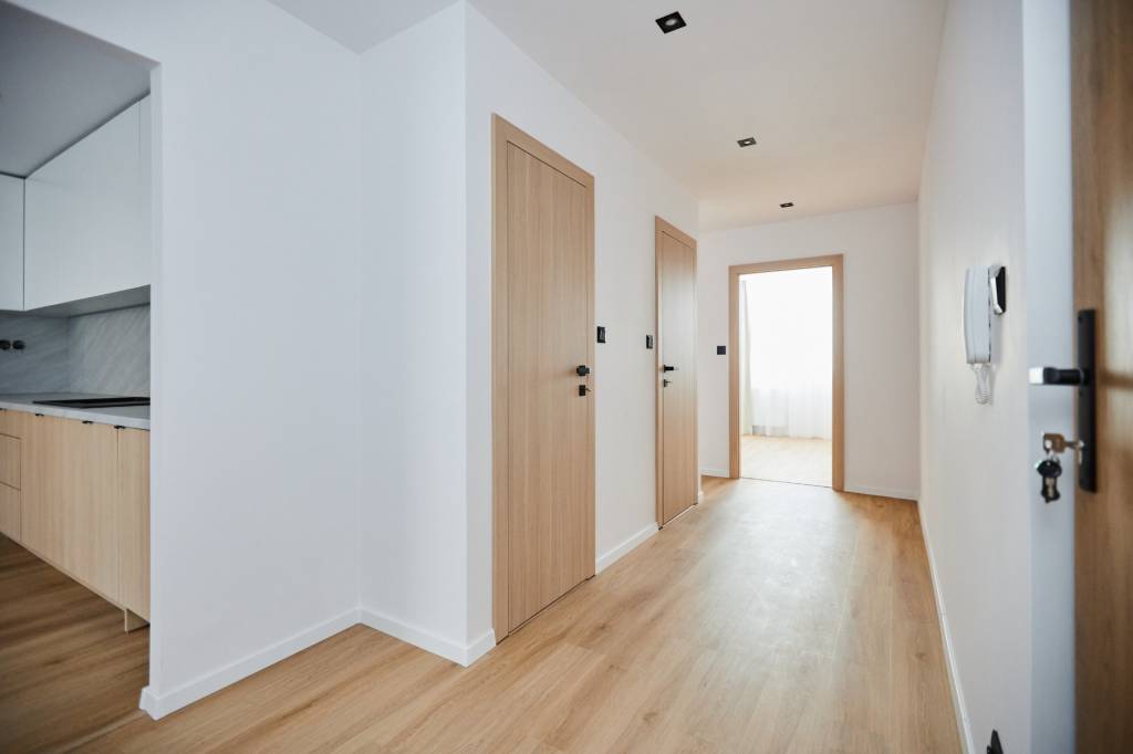 NA PREDAJ,4-izbový byt Košice - Západ - Michalovská ul. - 7