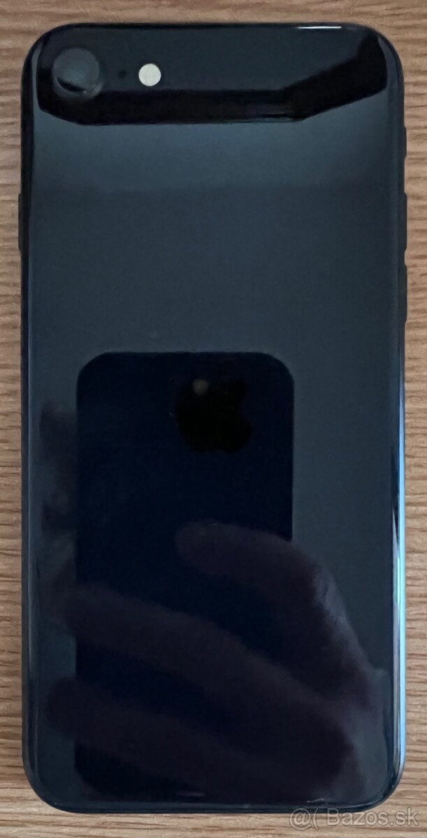 iPhone SE (2022, 3. generácia) – 64 GB - 7