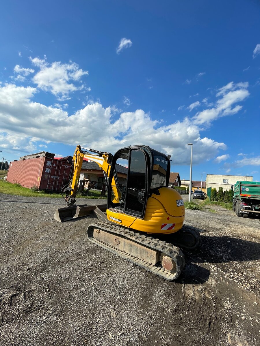 Pasový bager JCB 8045 - 7