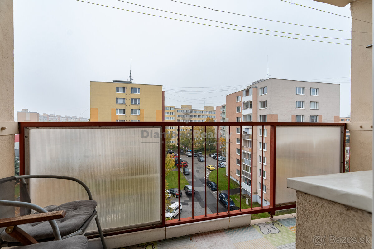 NA PREDAJ KRÁSNY 3 IZBOVÝ BYT S VÝHĽADOM NA MESTO | 64m2 + L - 7