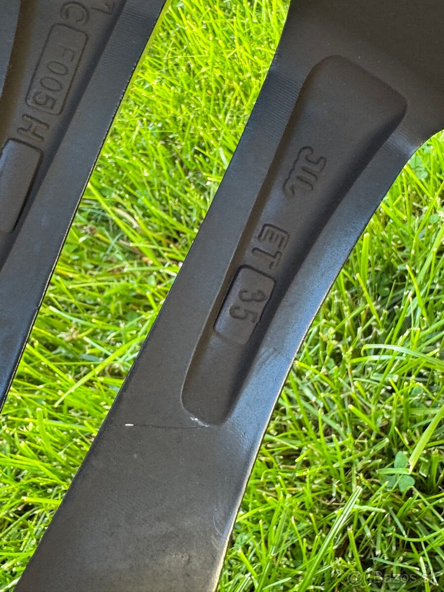 225/35 R19 5x112 - 7