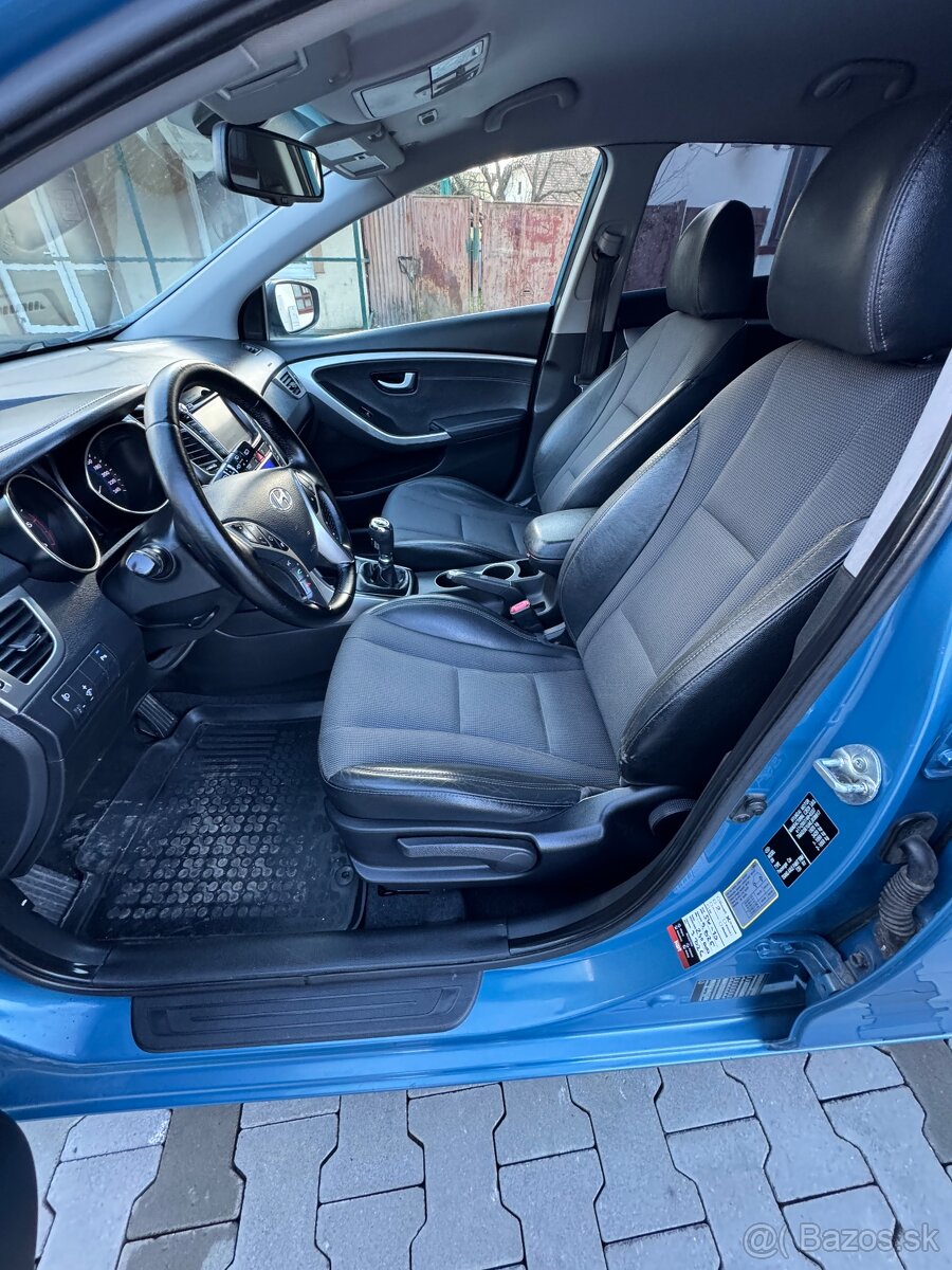 Hyundai i30 1.6 CRDI 94 KW - 7