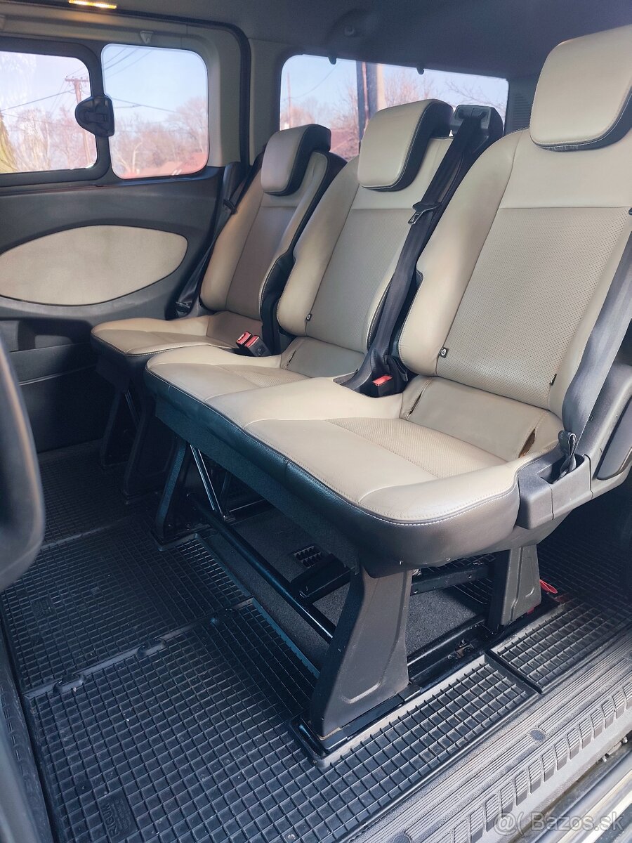 Predám Ford Turneo Custom - 7