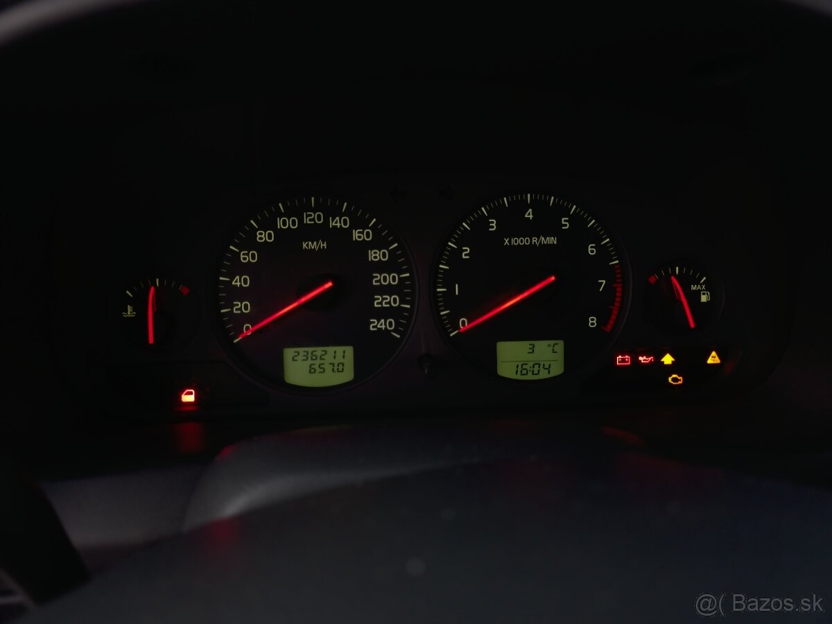 VOLVO S40 T4 2.0T - 7