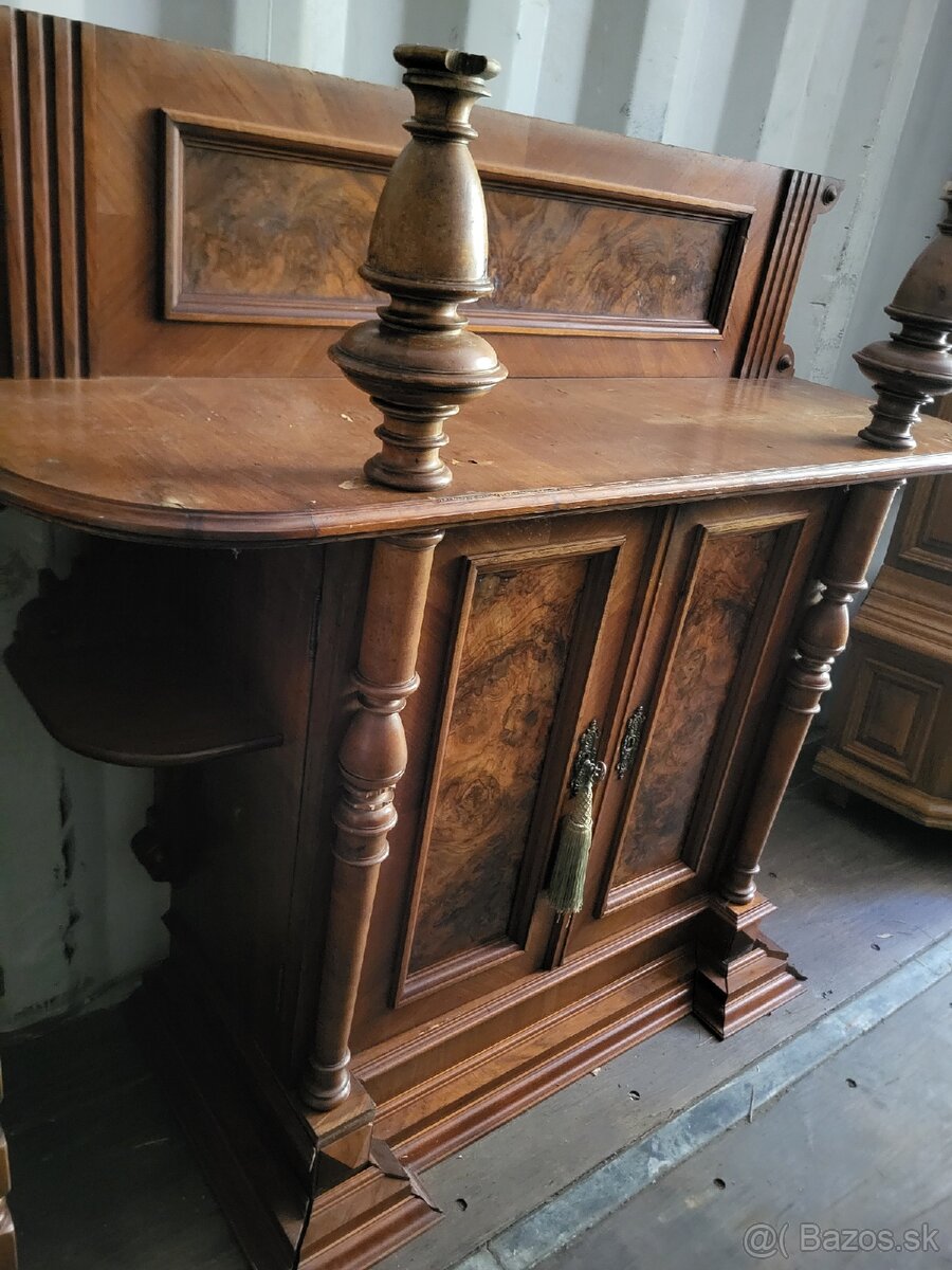 Starožitná skriňa - 7