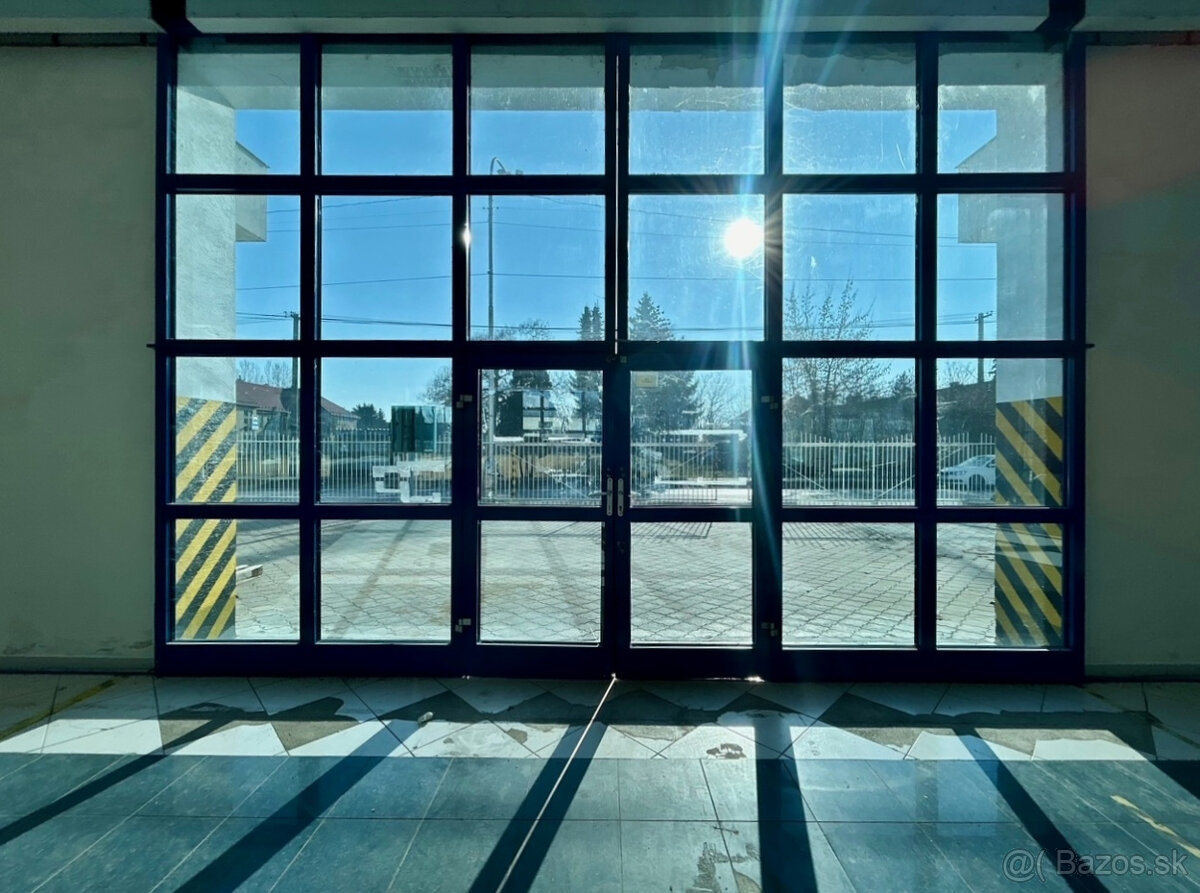 Na prenájom MODERNÁ prevádzková budova 1300m2 15min.od NZ - 7