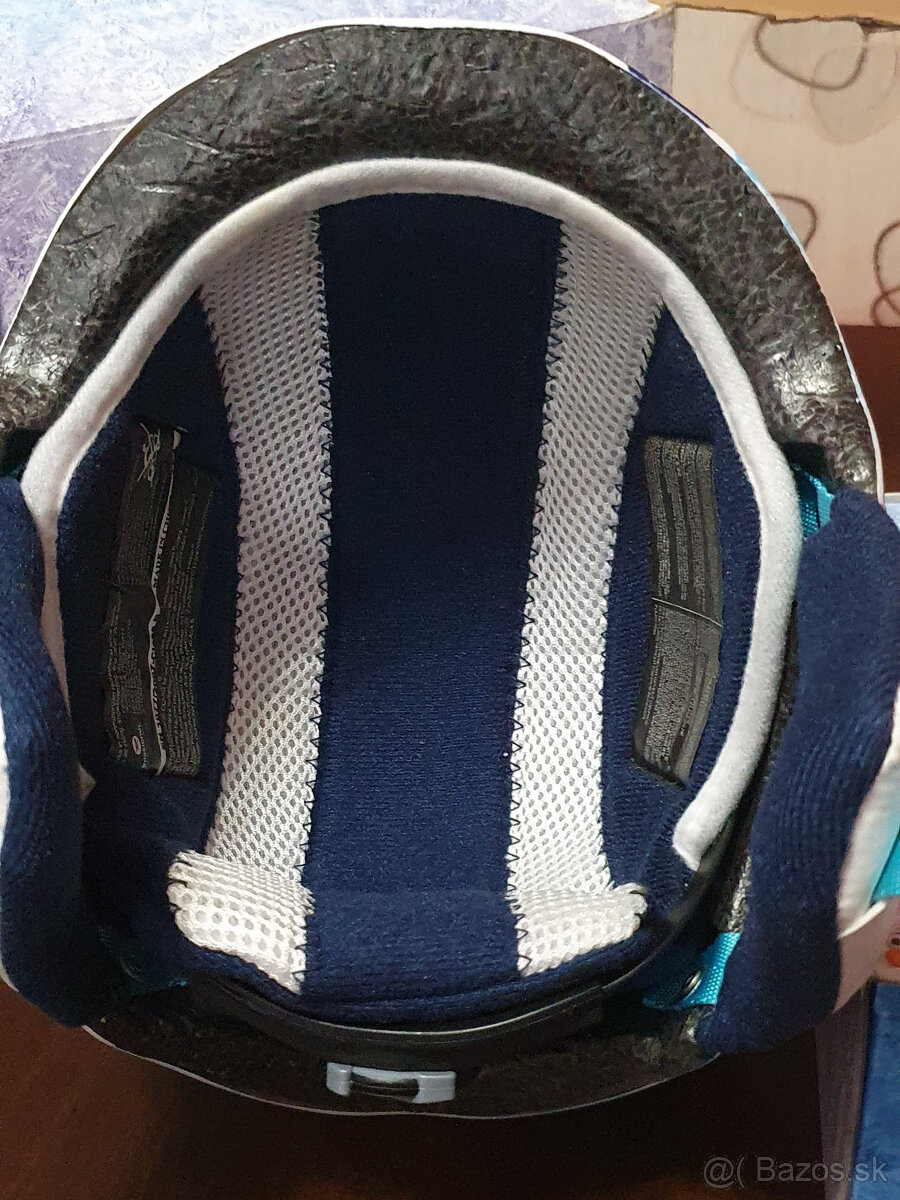 Predám detskú lyžiarsku prilbu s okuliarmi zn. ROSSIGNOL ; X - 7