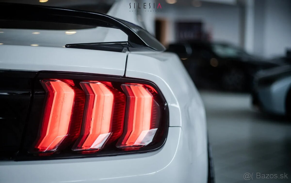 Ford Mustang 5.0 V8 GT - 7