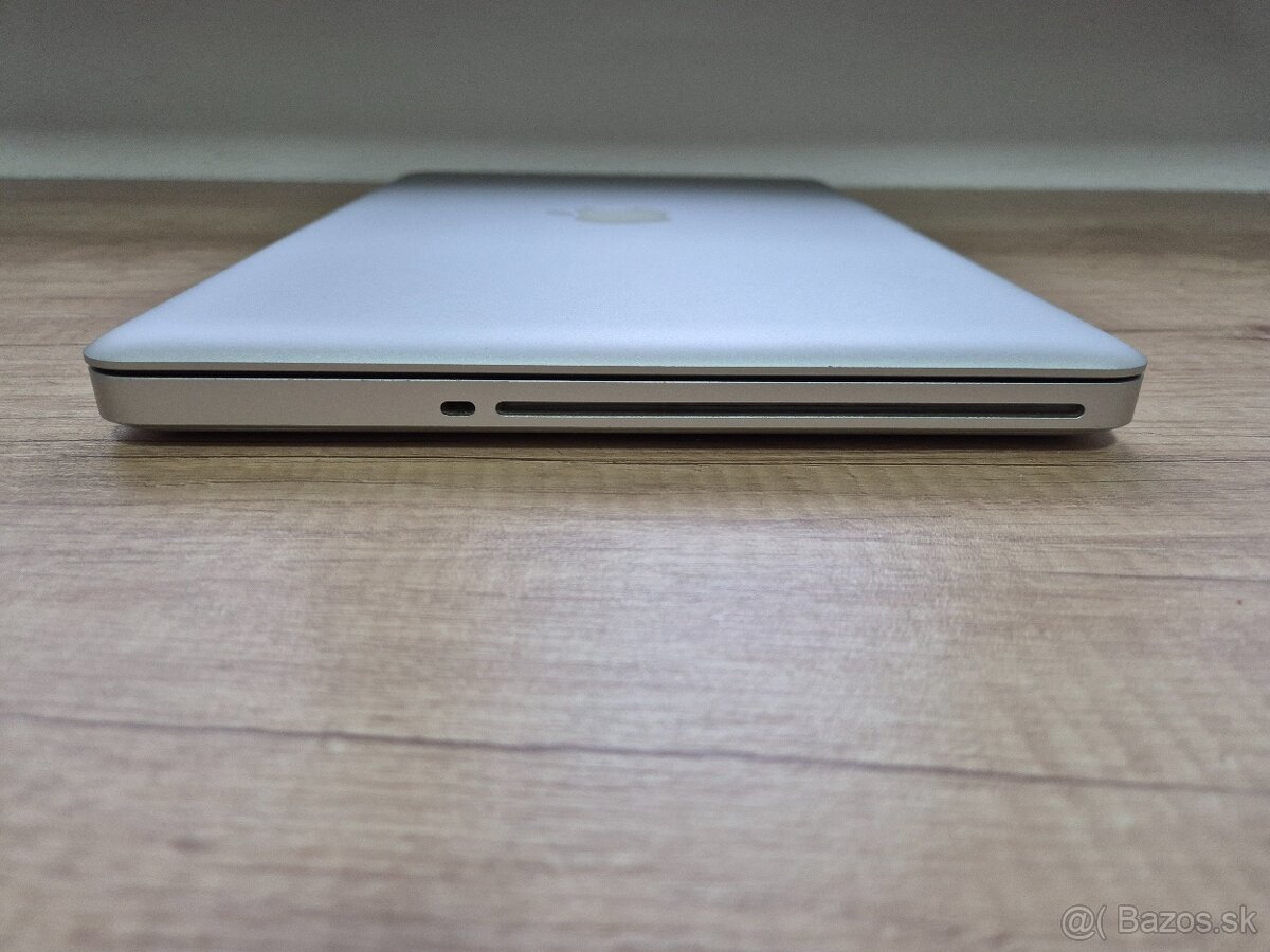 MacBook Pro (13-inch, 2009) /Core 2 Duo/4GB RAM/256GB SSD - 7