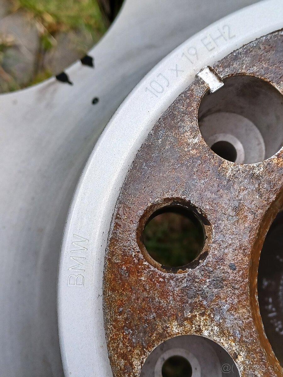 Zimná originál BMW sada 245/40 R19 - 7