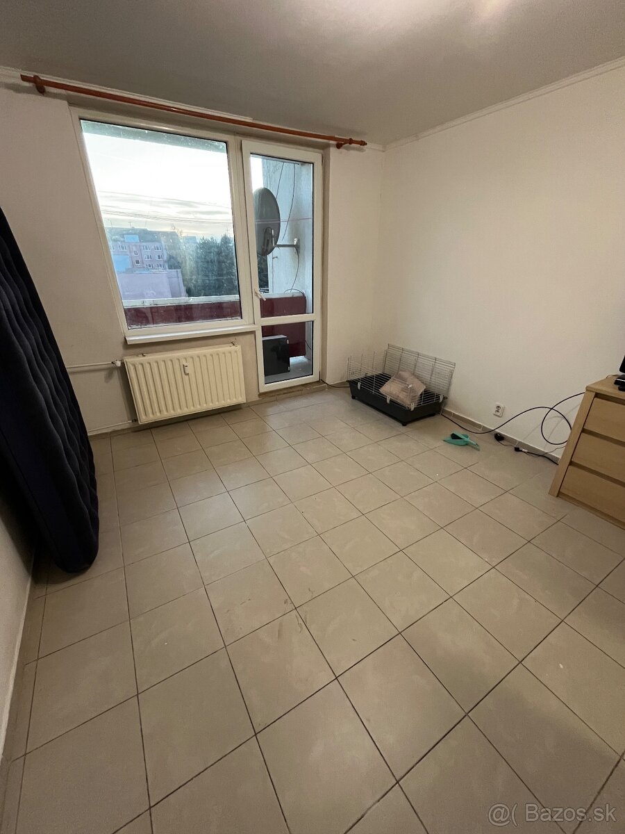 NA PREDAJ Garsónka v Žiari nad Hronom - 7