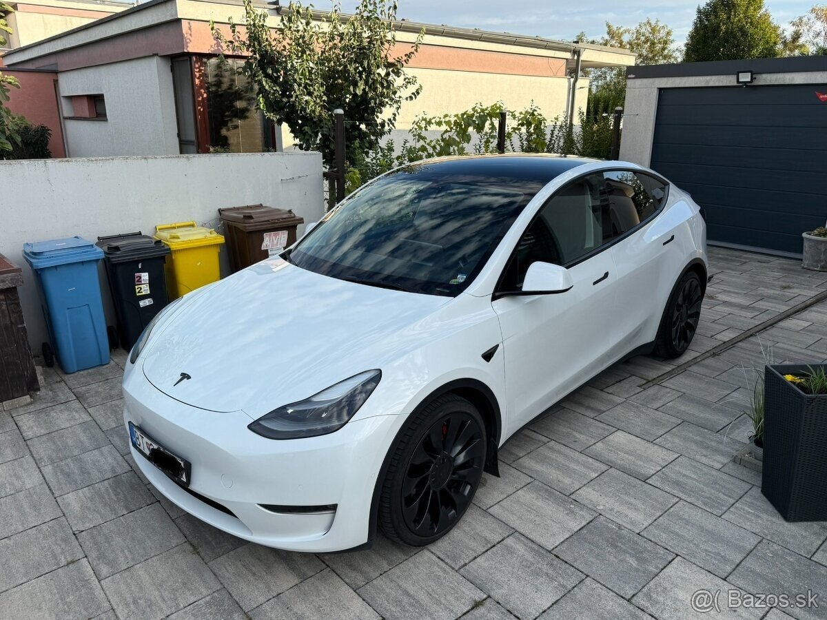 Tesla model Y Performance 10/2022 , 393 KW - 7