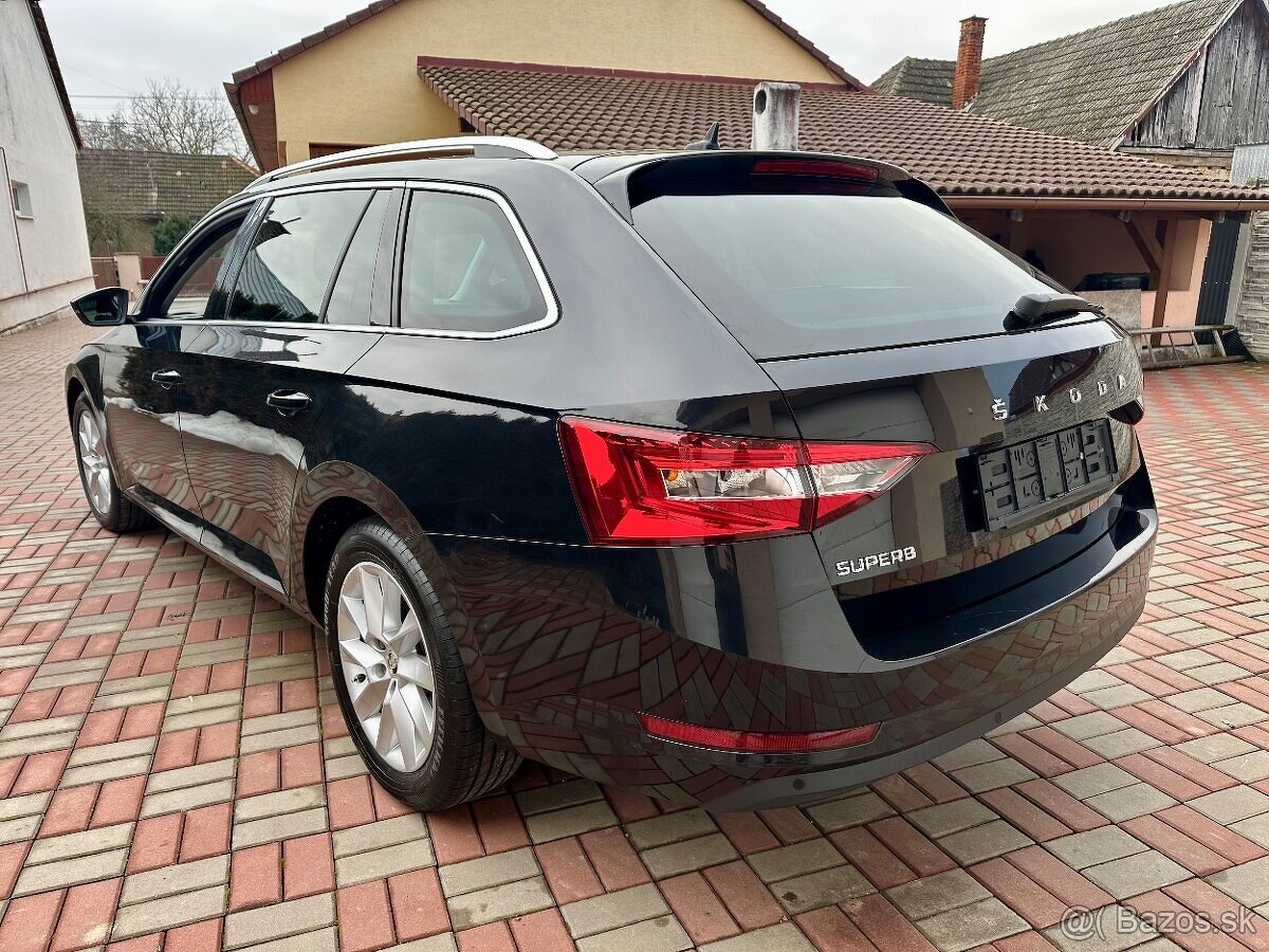 Škoda Superb III Combi Facelift - 7