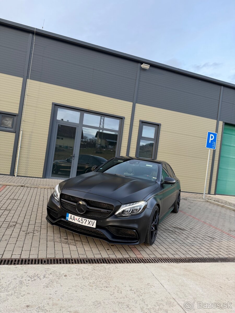 Mercedes AMG C63s - 7