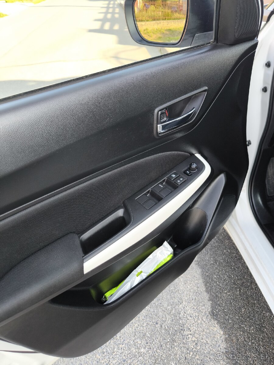 Suzuki SWIFT 1.2 , mild hybrid, 4x4 - 7