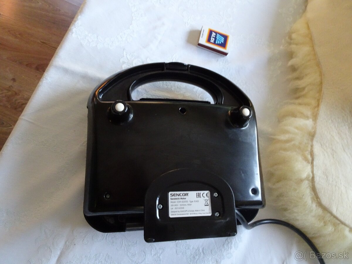 Predám Sendvičovač - Toaster na sendviče SENCOR - 7