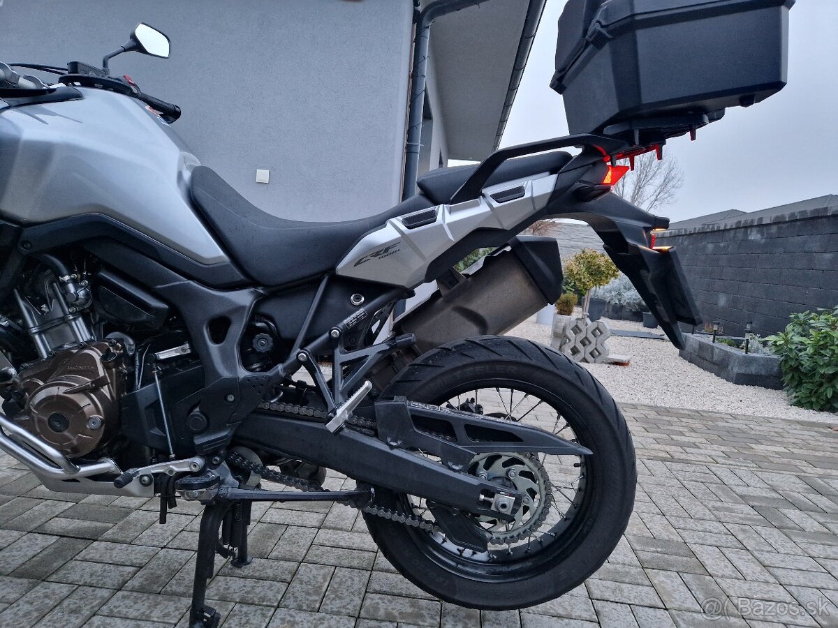 Honda Africa Twin CRF 1000L r,v. 2016, manuál, 2majiteľ - 7