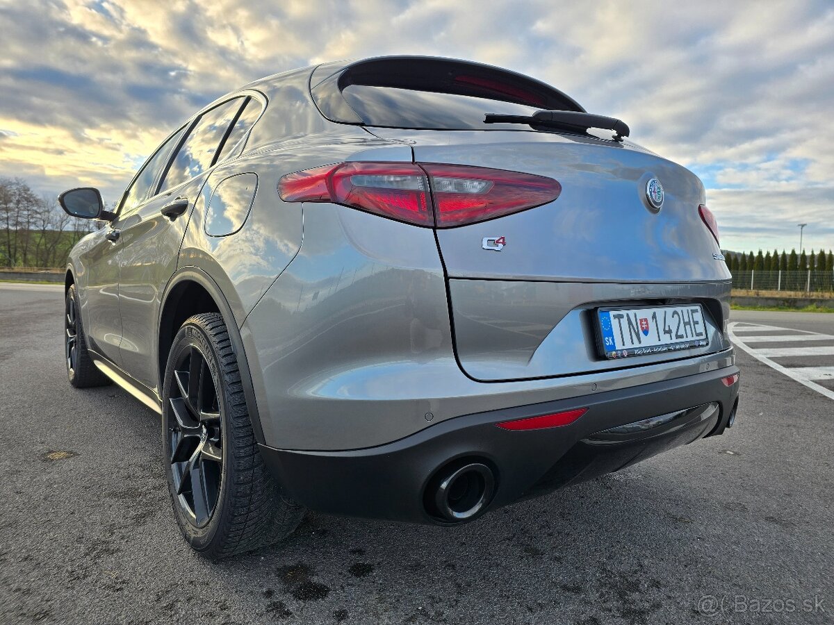 Alfa Romeo Stelvio 2.0 Q4 280ps - 7