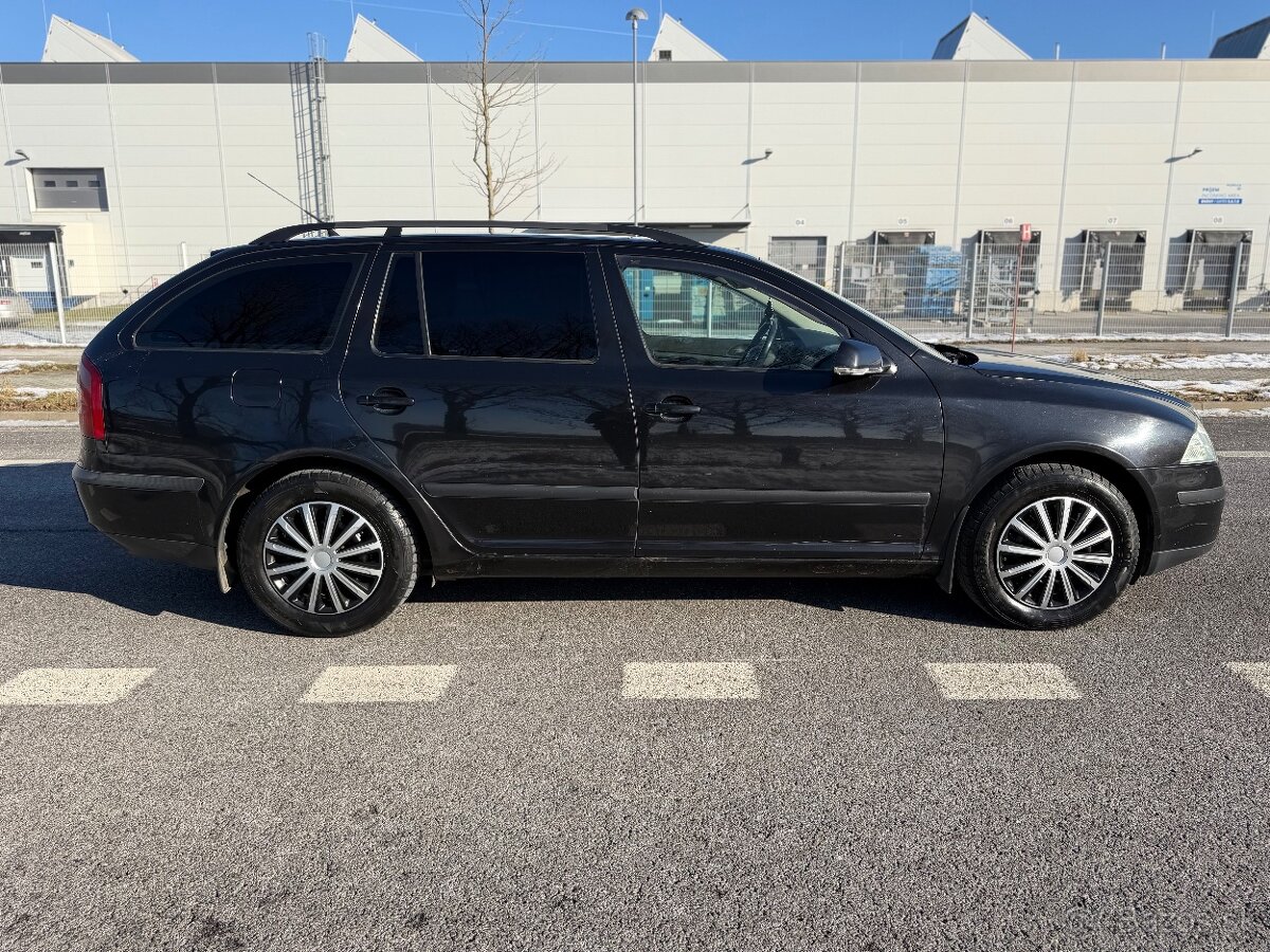 Škoda Octavia 1.9TDI 77kw Elegance Kombi - 7