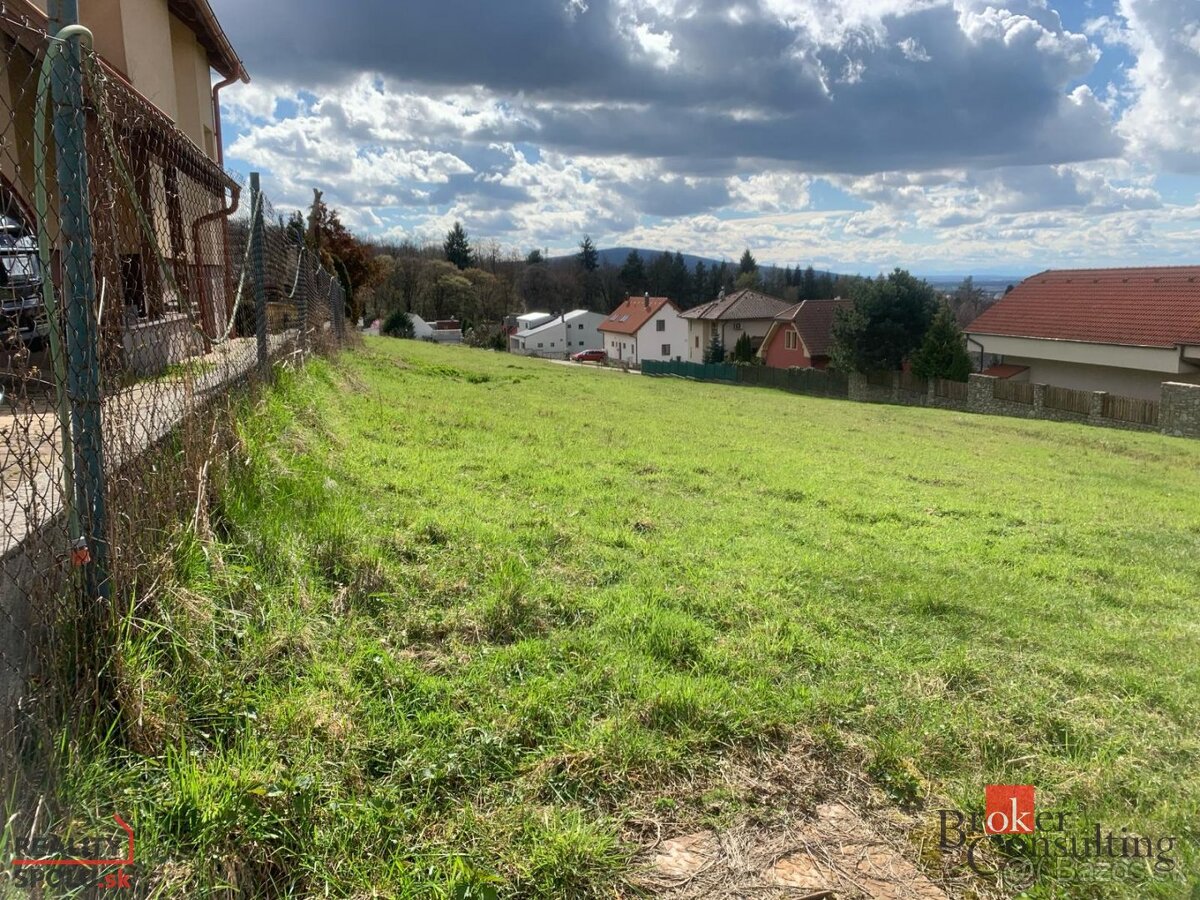 Stavebný pozemok 811 m² s výhľadom na Malé Karpaty | Mariank - 7