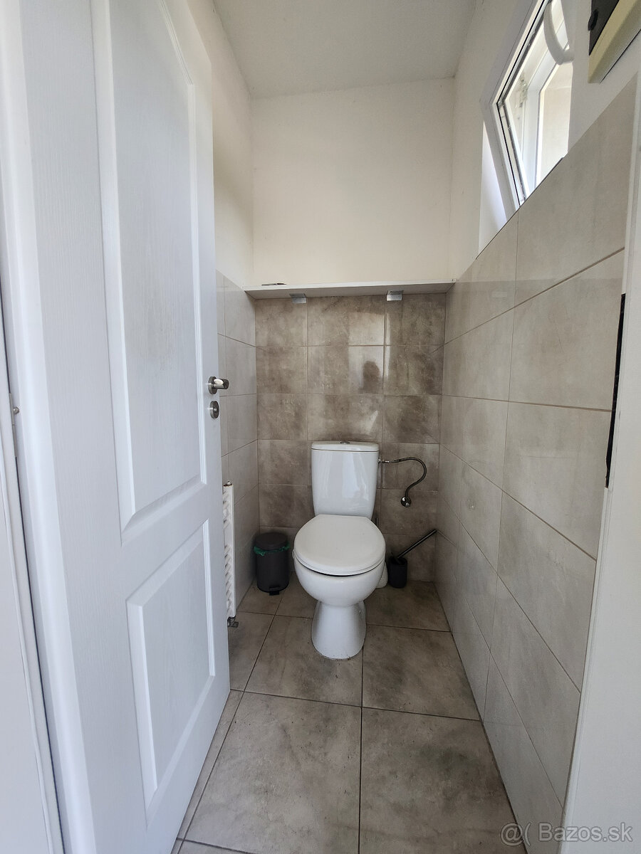 DOM ZA CENU BYTU-poschodová novostavba ihneď k nasťahovaniu - 7