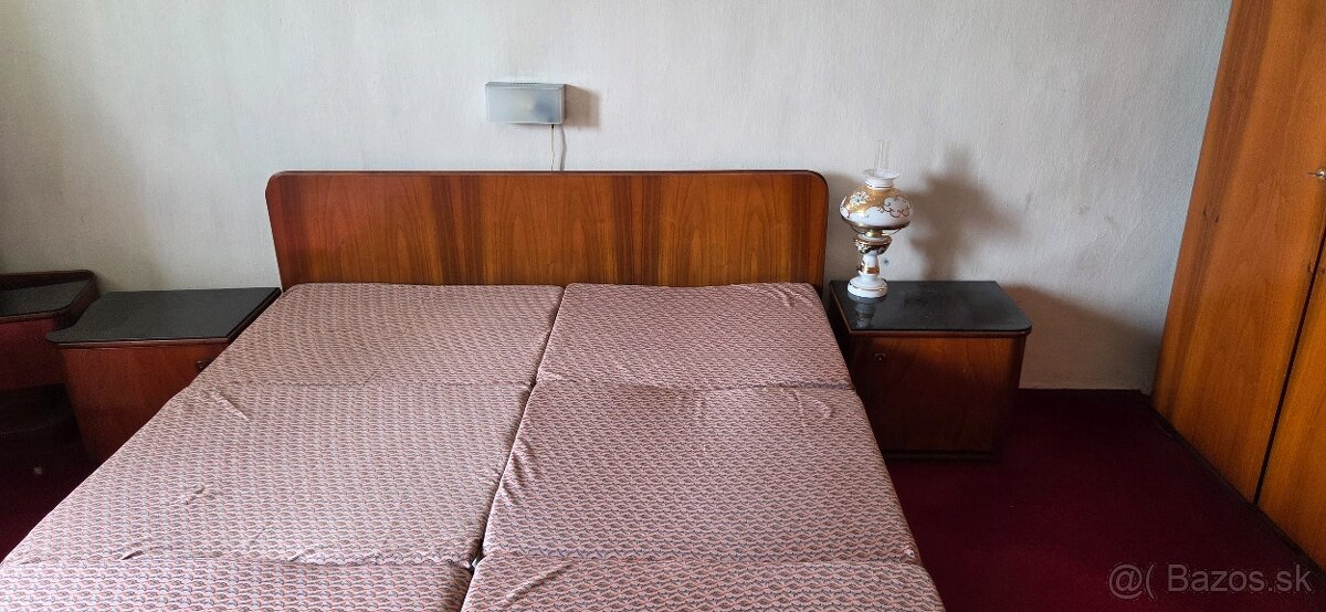 Spálňová zostava, postel,skrine,stolíky,zrkadlo - 7