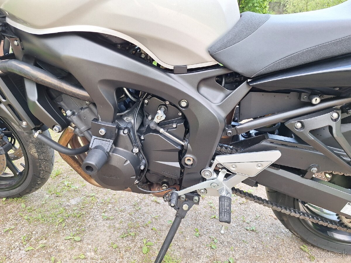 Yamaha fz6-N - 7