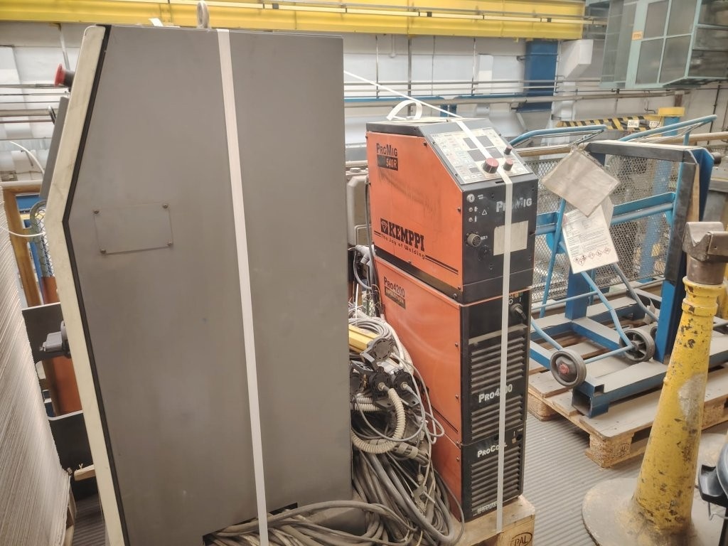 Průmyslový robot FANUC R - 7