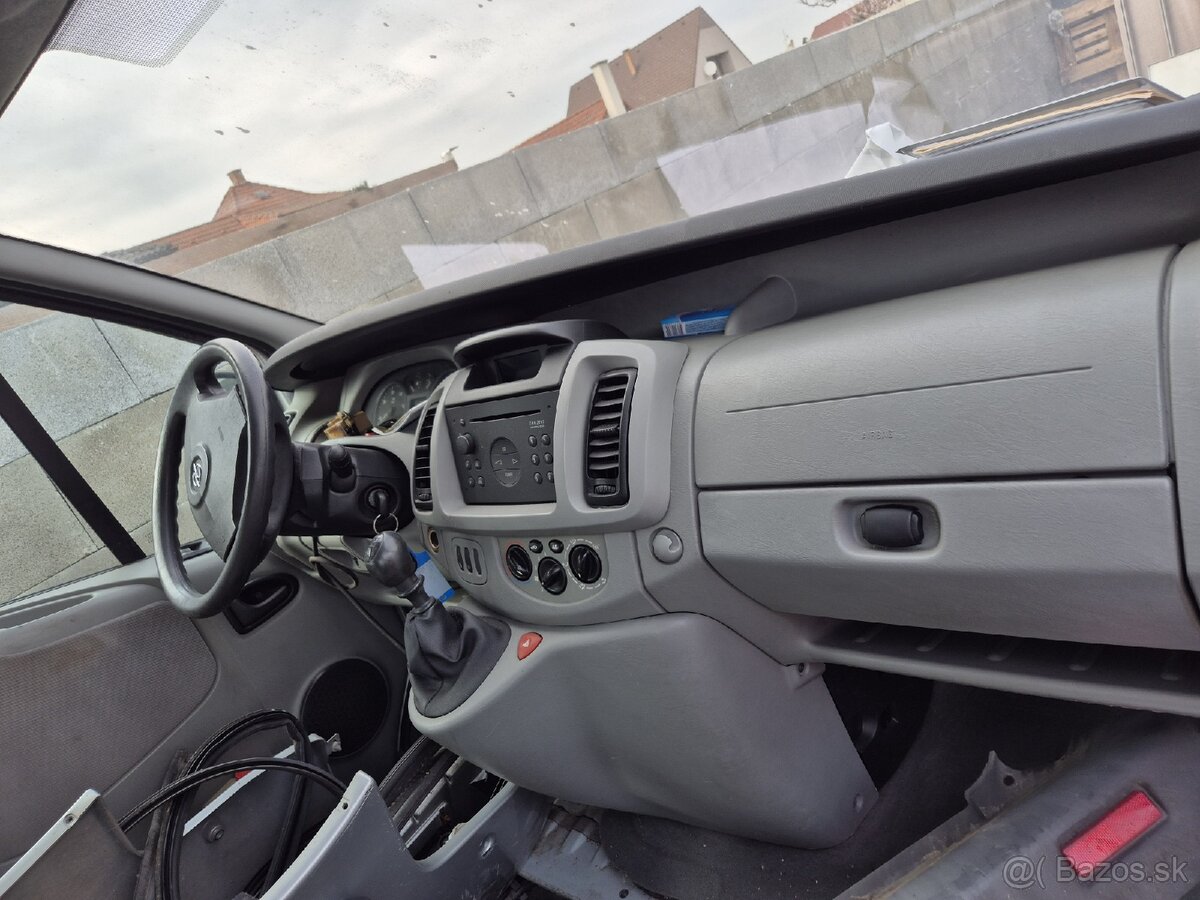 Opel vivaro trafic - 7