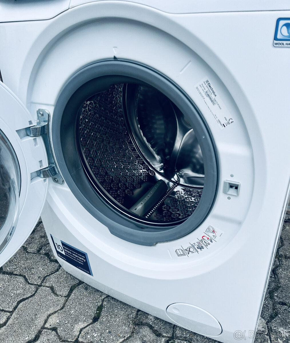 pracka a susucka Electrolux - 7