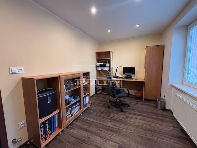 Na predaj 3 izbový byt Trenčín - 7