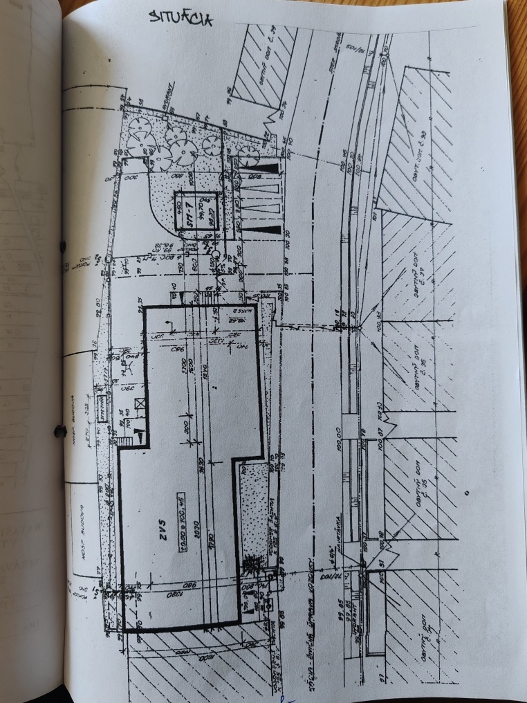 Na predaj viacúčelový objekt Koválov - 7