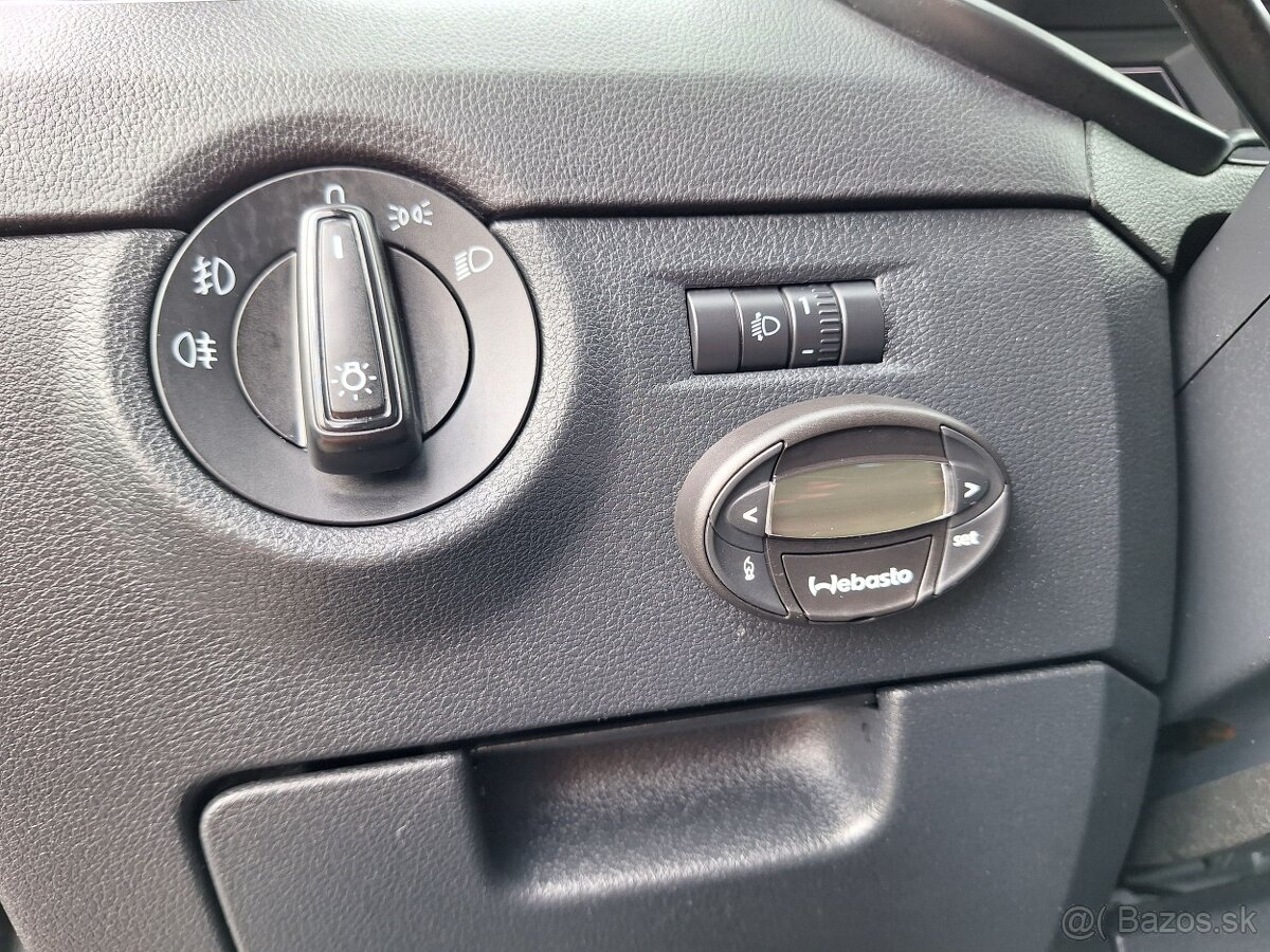 Škoda Octavia Combi 2.0TDi DSG - 7