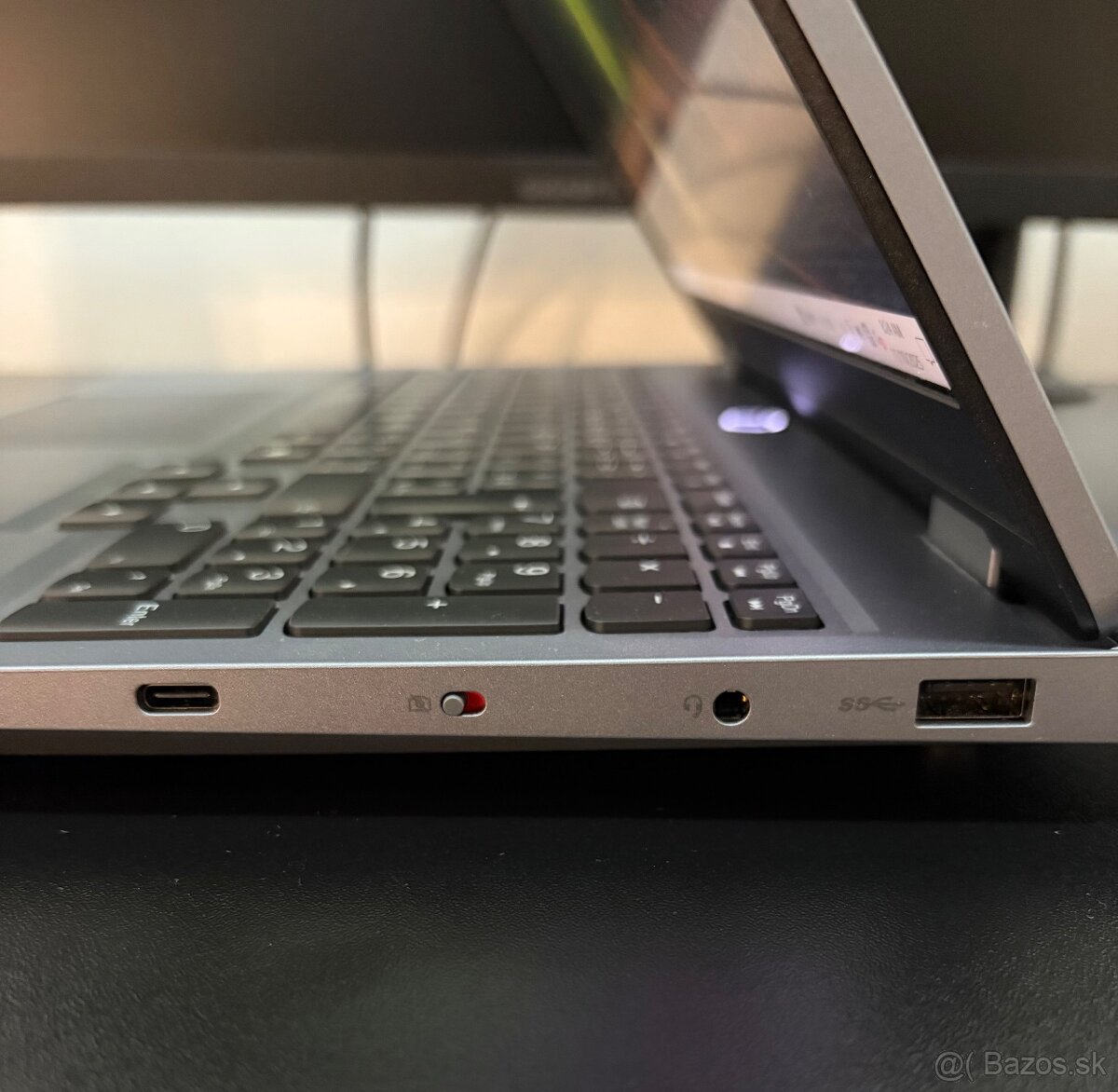 Lenovo LOQ 15IRX9 - 7