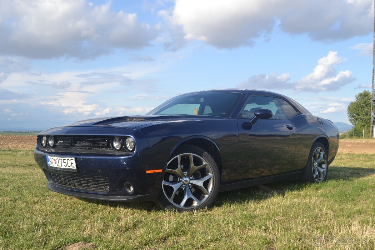 Dodge Challenger - 7