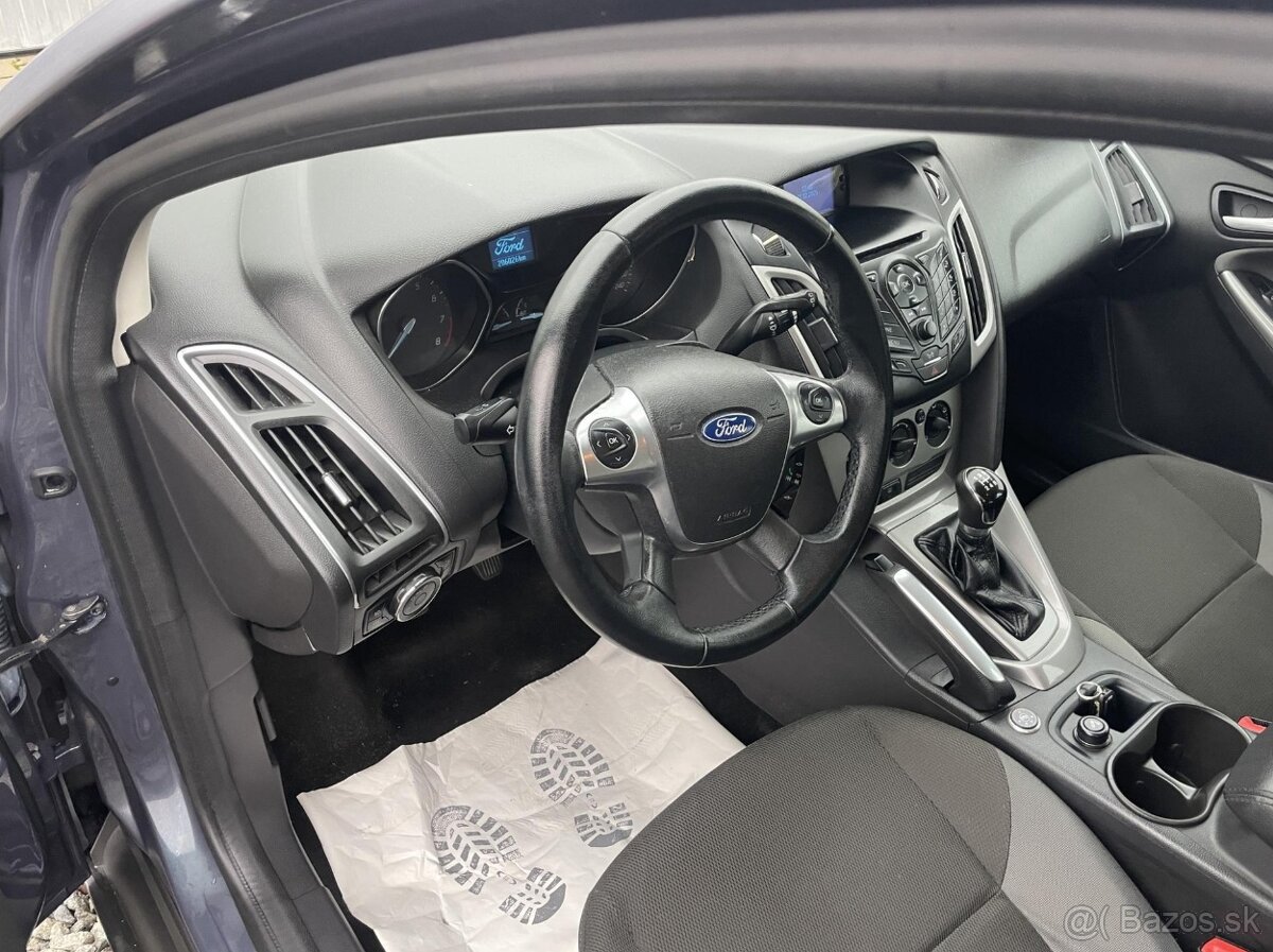 Ford Focus 1.6i 16V 120PS LPG HATCHBACK - 7