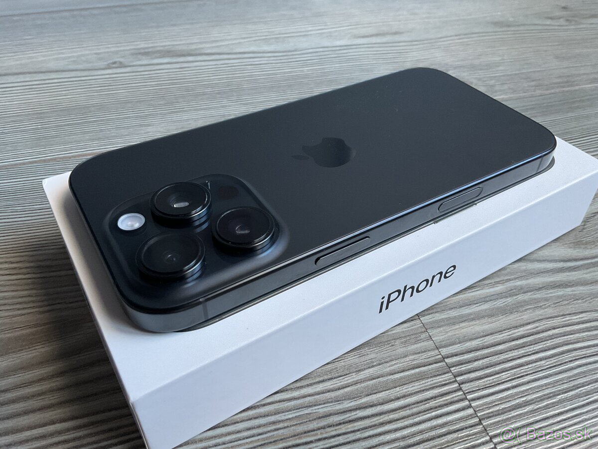 iPhone 16 Pro 128 GB čierny titán - 7
