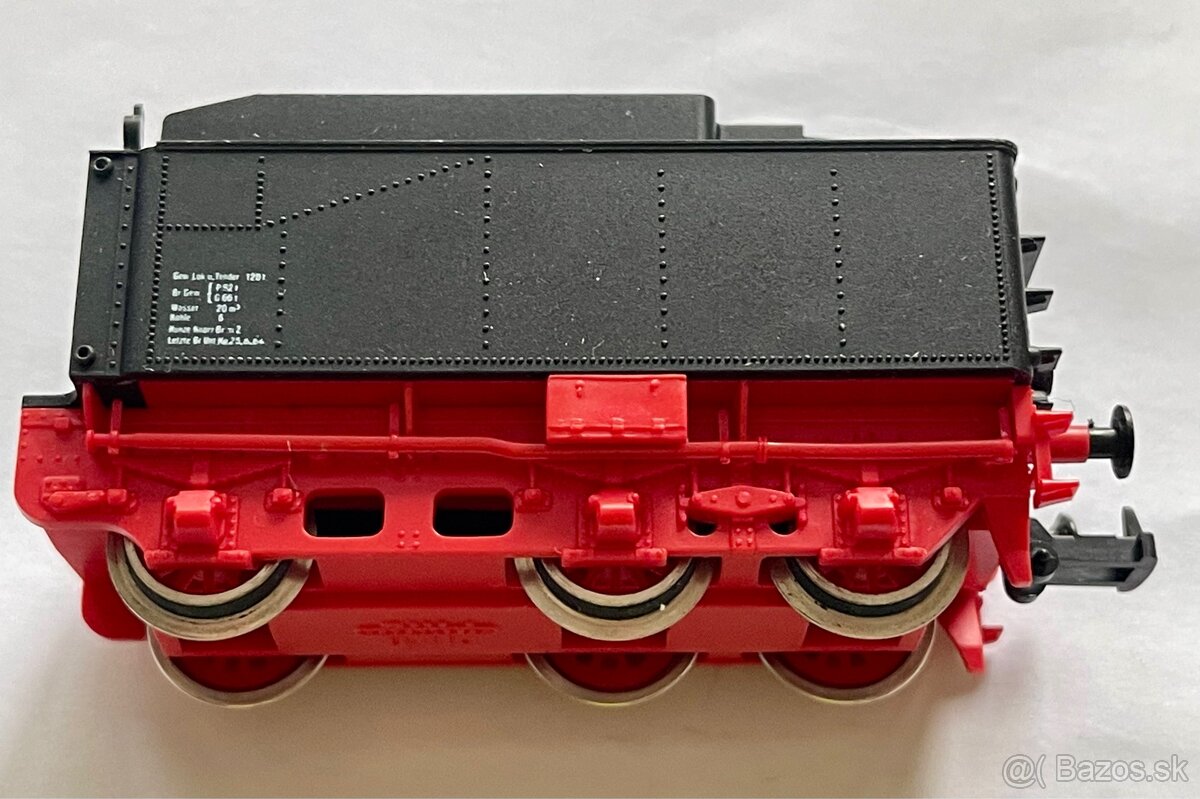 Lokomotíva model BR56 s hnacím tendrom veľkosť H0 - 7