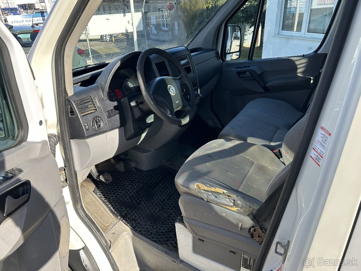 Volkswagen Crafter 2.5TDI 7 míst - 7