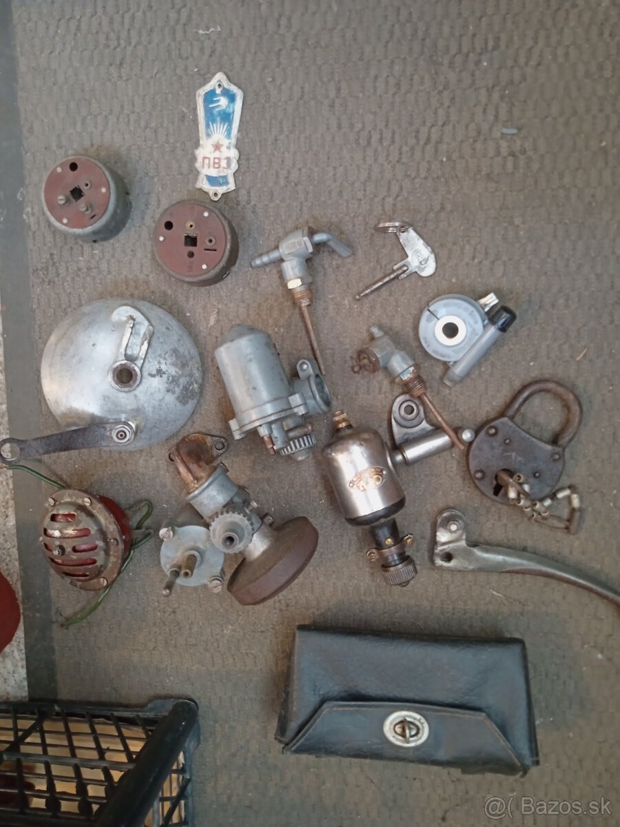 Predám diely Jawa 550,555 - 7