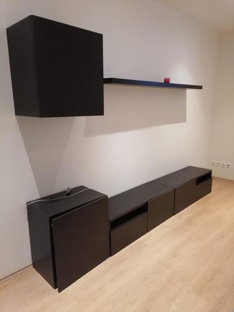 Ponúkame na prenájom v historickej budove 1 izbový prízemný - 7