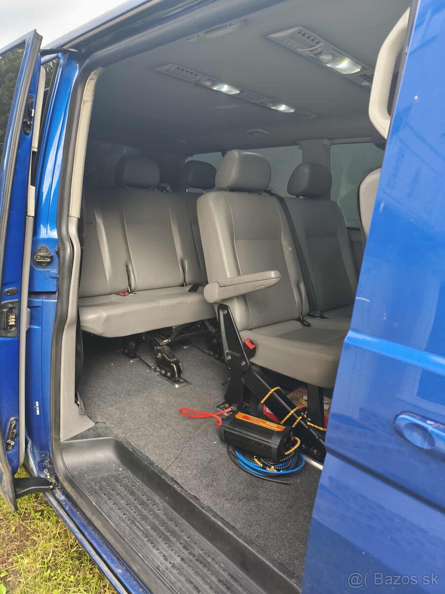 Transporter T5 2.5tdi 96kw 9 miestny - 7