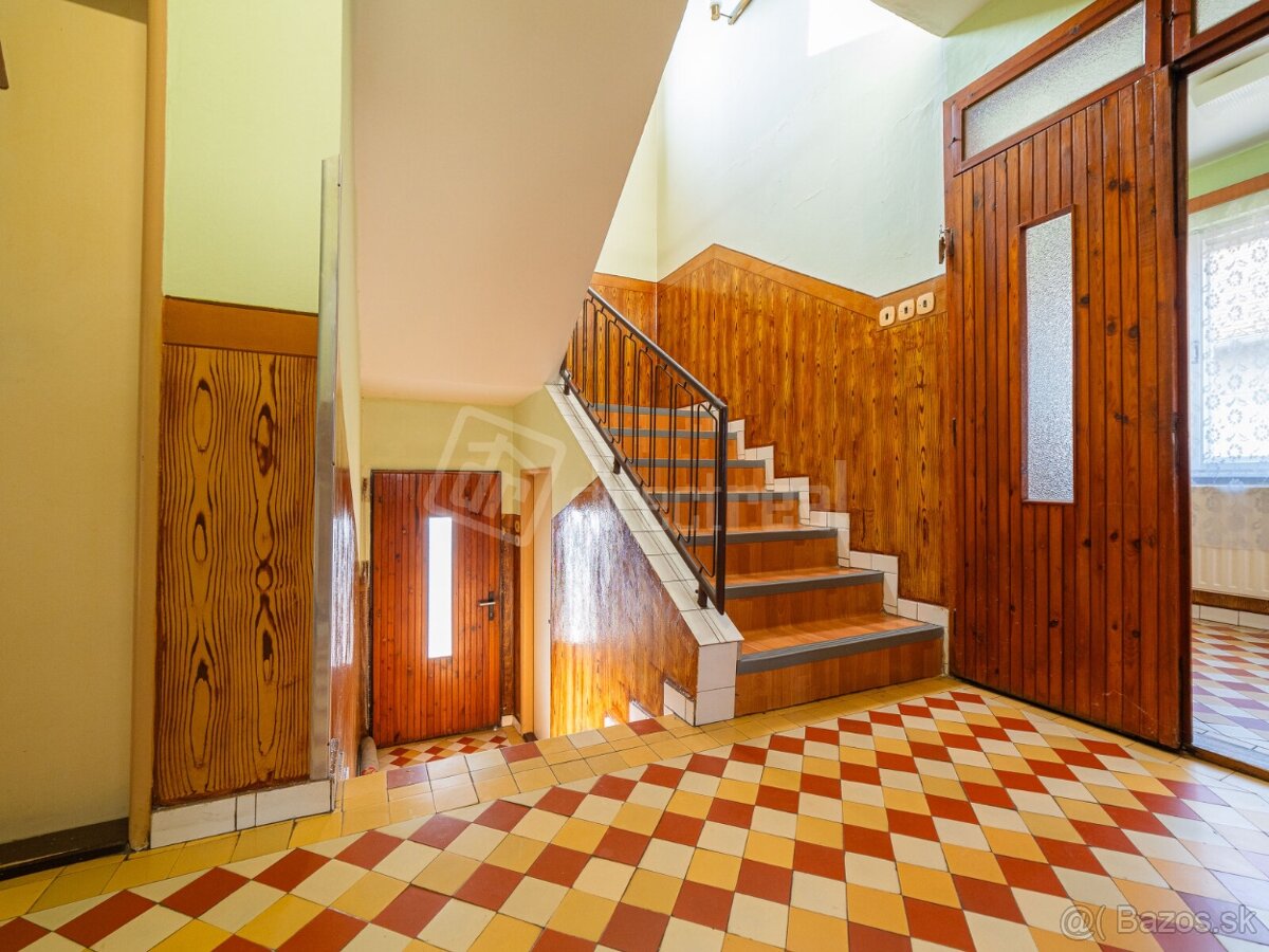 Rodinný dom na veľkom pozemku v Borskom Mikuláši - 7