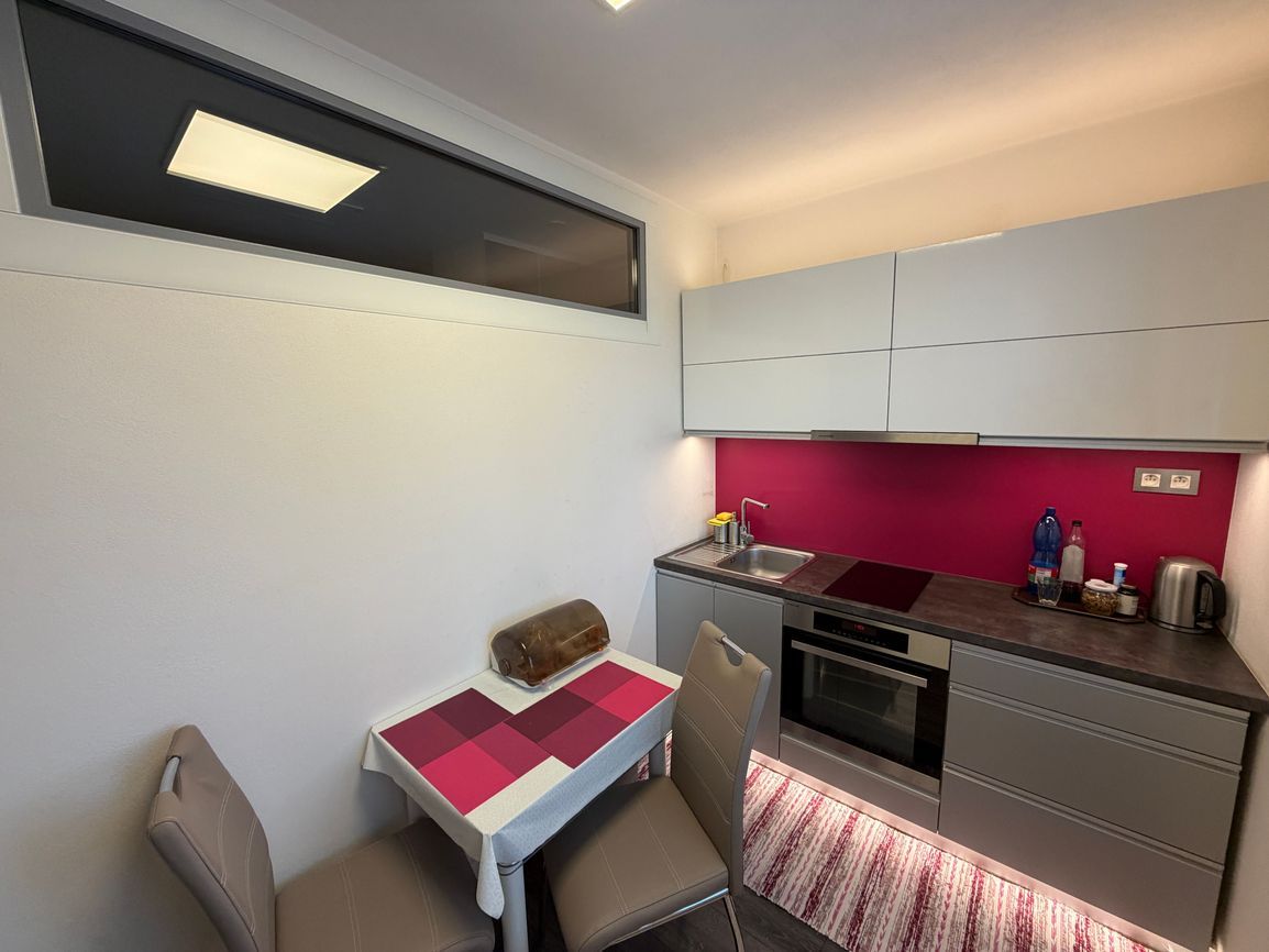 PREDAJ - Kompletne zrekonštruovaný 2-izbový byt na Sídlisku - 7