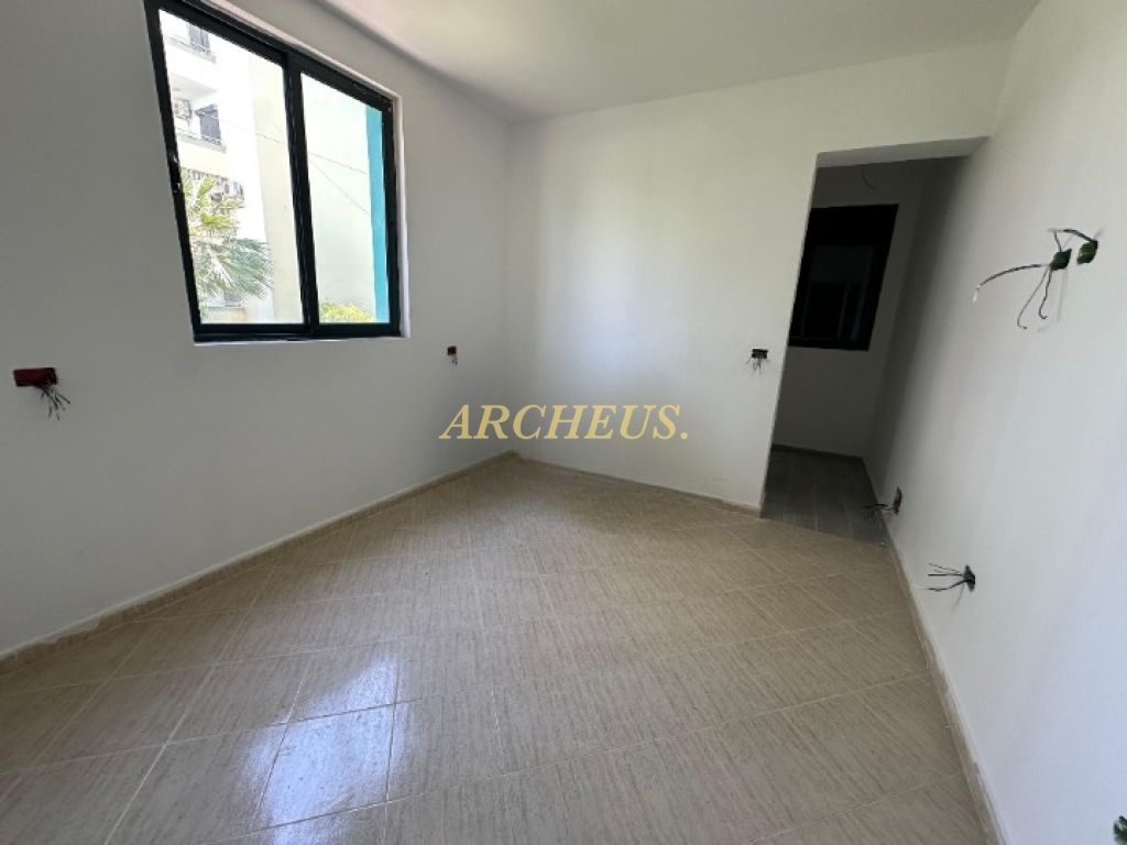 3-izbový apartmán s predzáhradkou 83 m2, Albánsko - 7