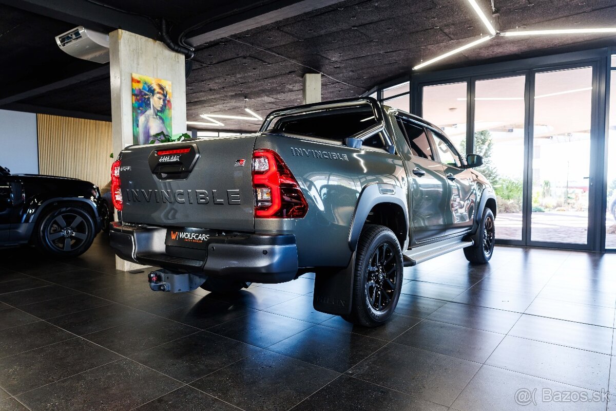 Toyota Hilux 2.8 D-4D Invincible - 7