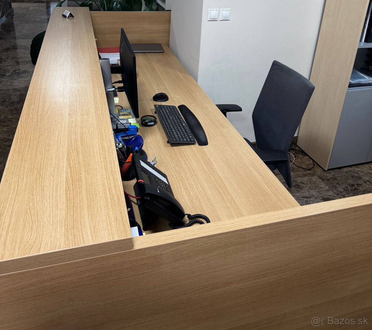 Kancelársky nábytok - 7