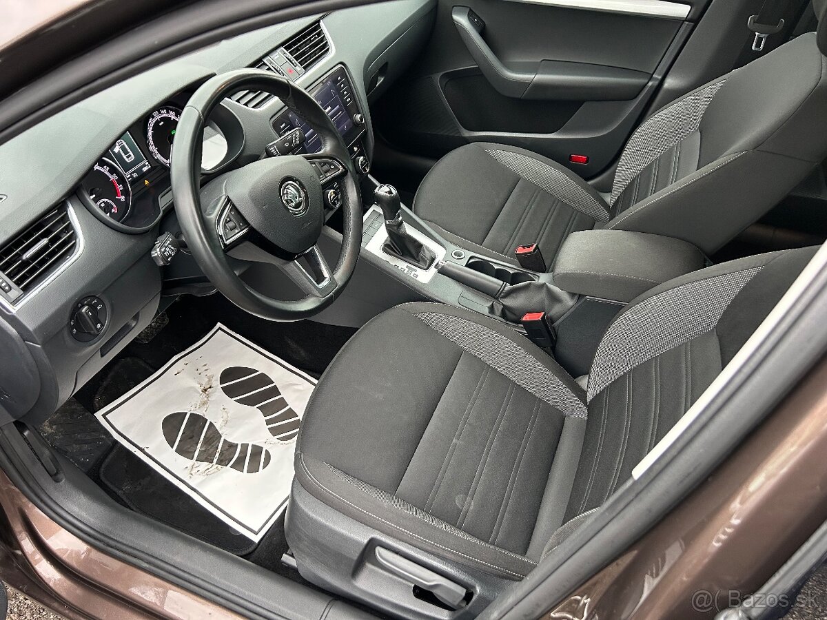 Škoda Octavia Combi 1.6 TDI 115k Active - 7