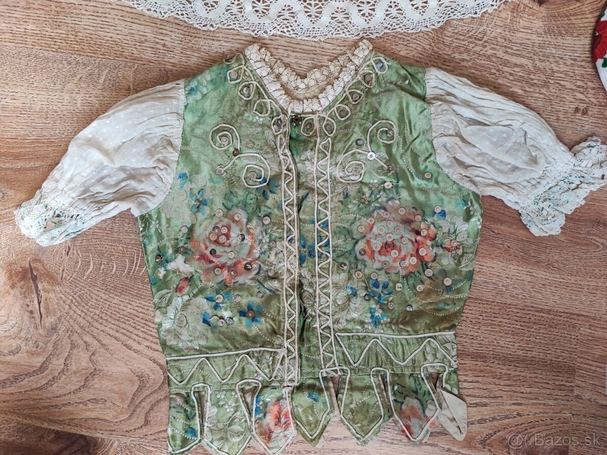 Staré Slovenské kroje 4. - 7