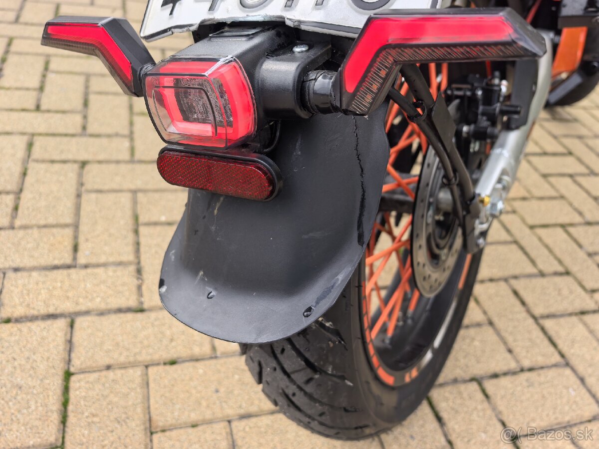 Elektro motocykel Soco TCMax - 7